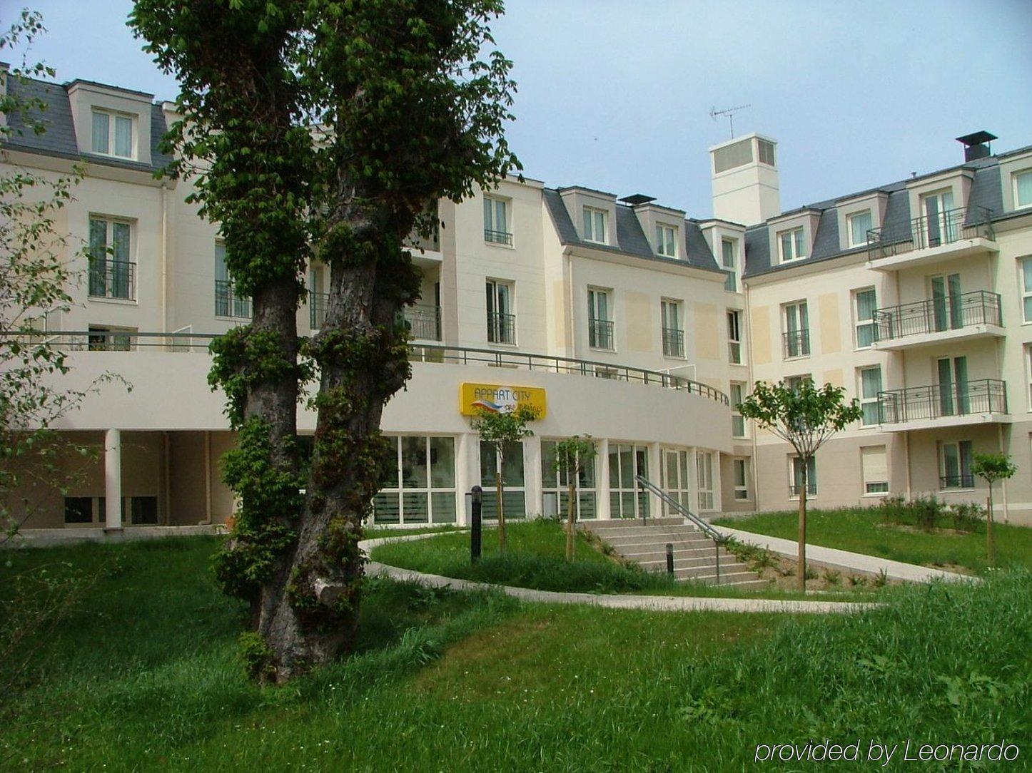 Appart'City Poissy Exteriör bild